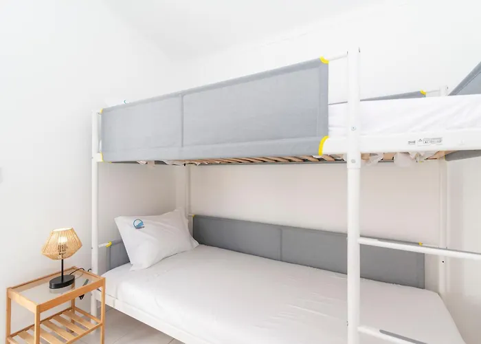 Casa Garde - 5 Mins City Center - Private Balcony - Wi-Fi