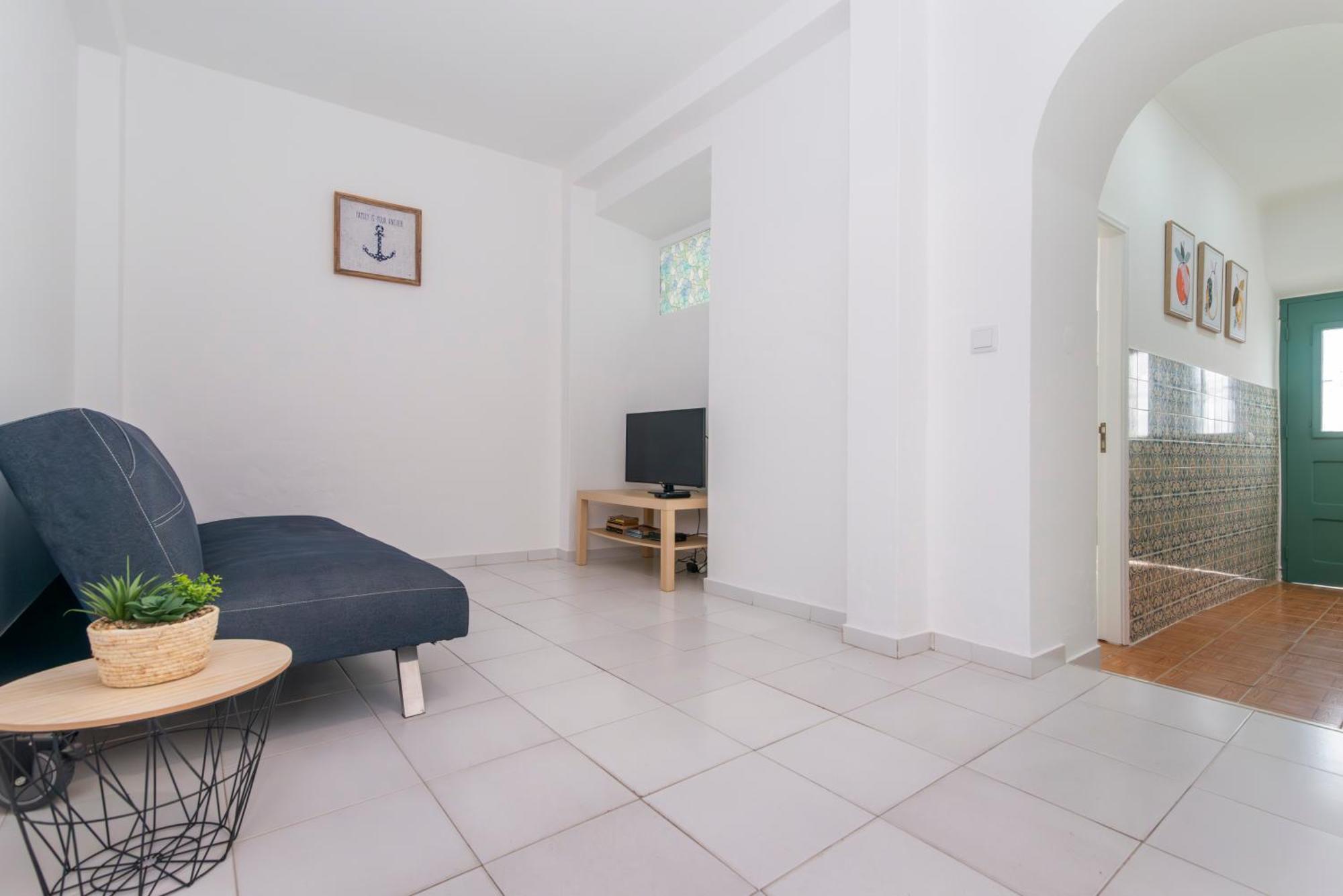 Casa Garde - 5 Mins Center - Private Balcony - Wi-fi * Tavira