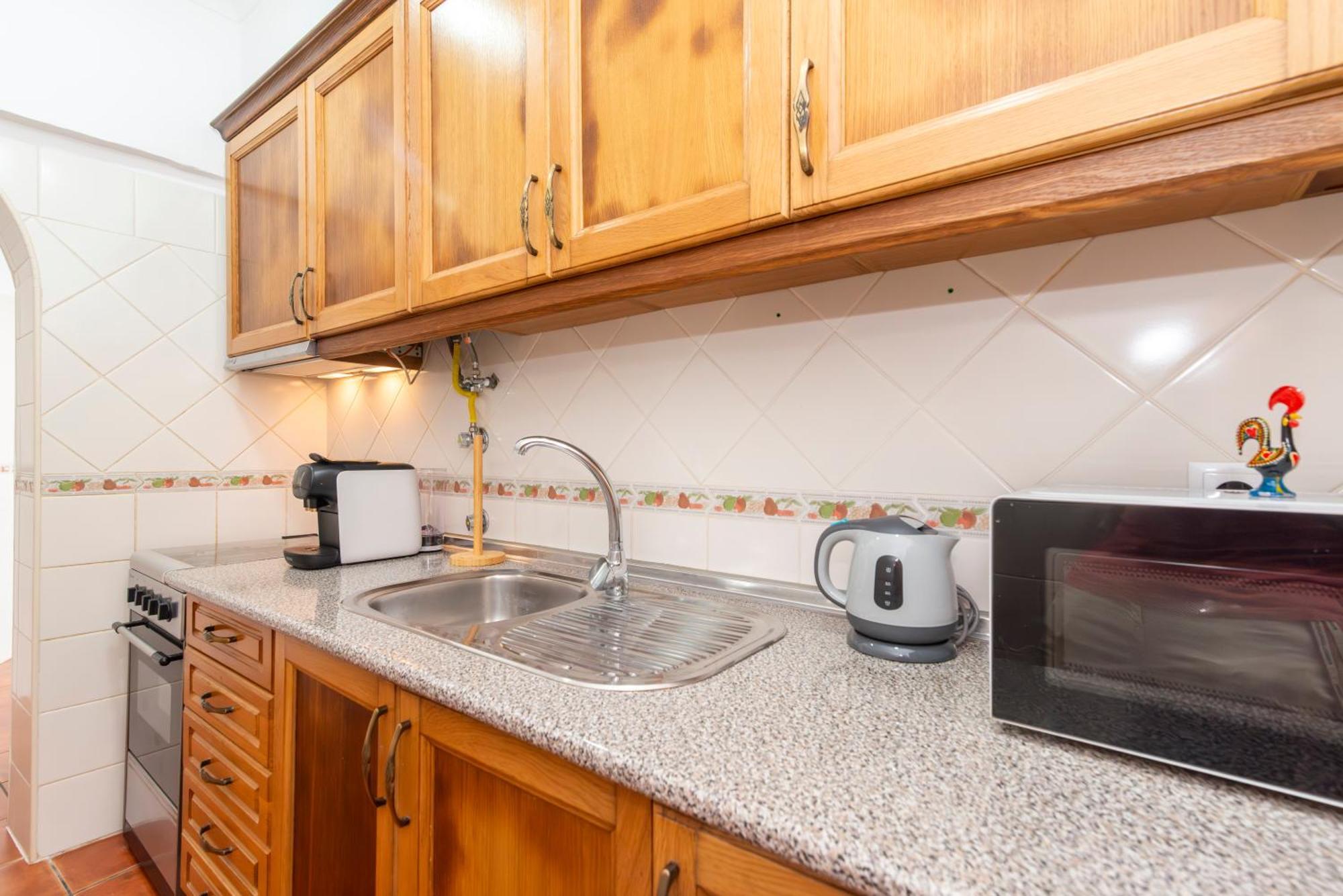 Casa Garde - 5 Mins Center - Private Balcony - Wi-fi Tavira