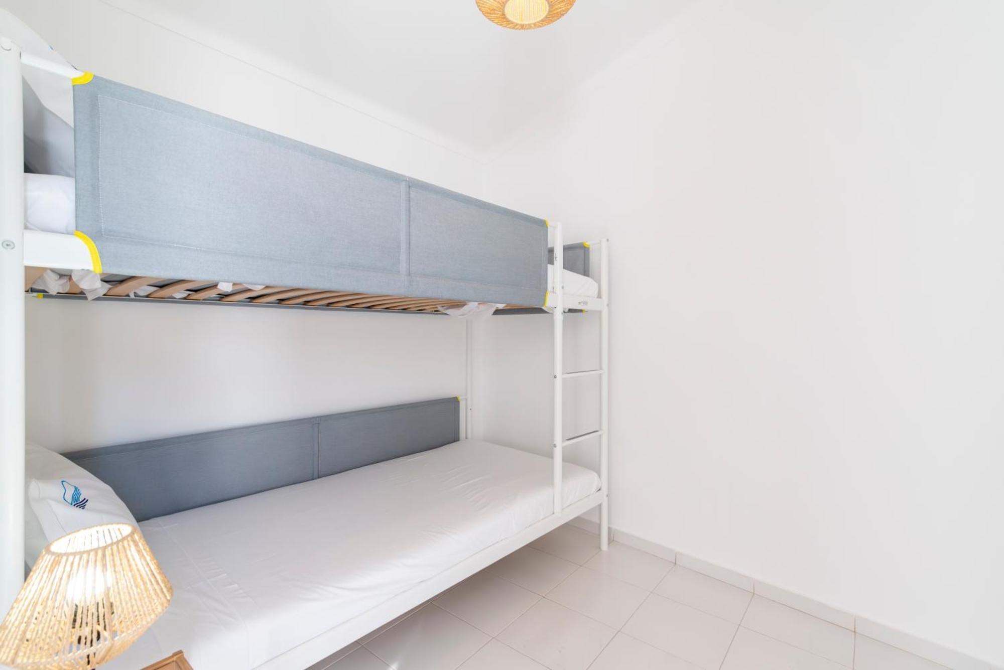 Casa Garde - 5 Mins Center - Private Balcony - Wi-fi