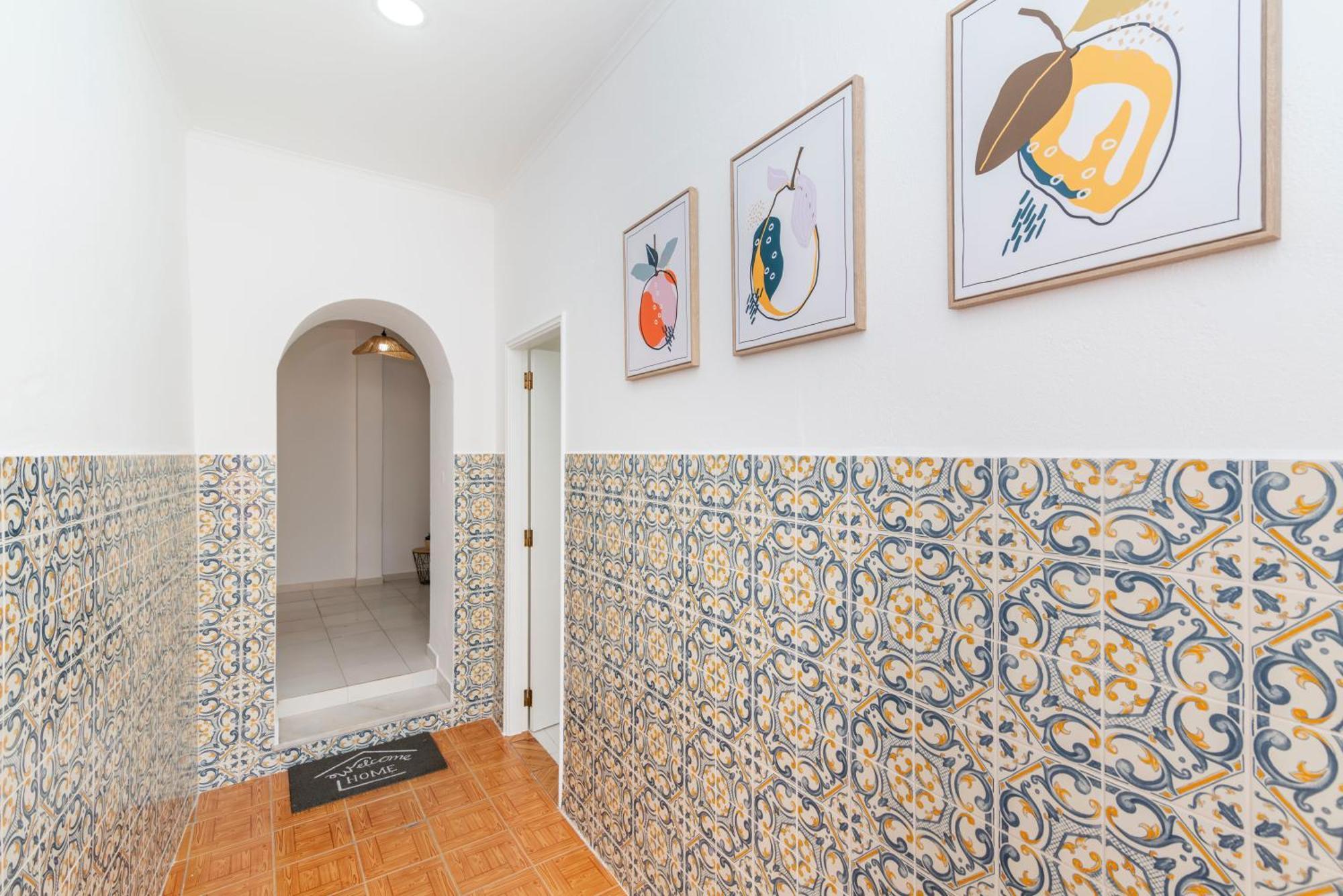 Casa Garde - 5 Mins Center - Private Balcony - Wi-fi Holiday home Tavira